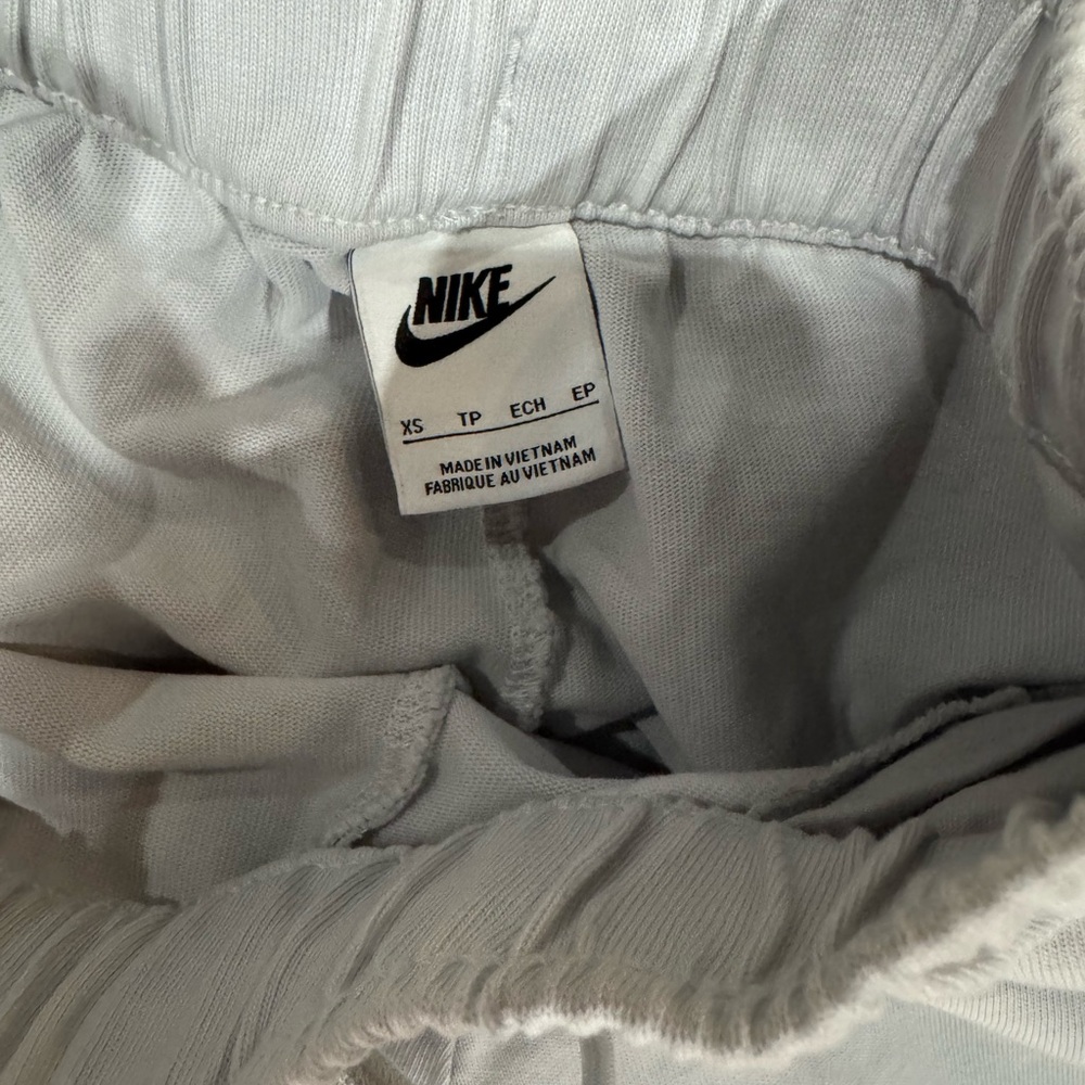 Nike Women’s Drawstring Sweats Size XS - Picture 2 of 4